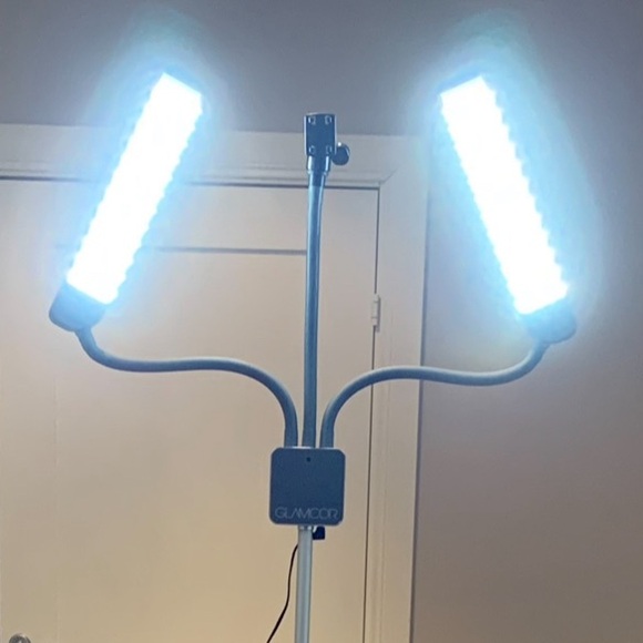 🚫SOLD🚫 ••• ✨📱Glamcor MultiMedia Extreme💄✨ - Picture 2 of 6